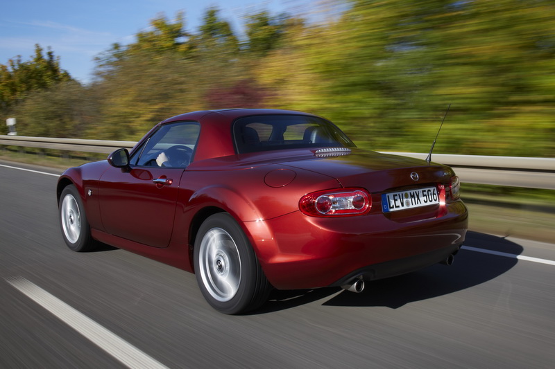 Mazda_MX-5_RCoupe_Facelift_2012_action_12__jpg300