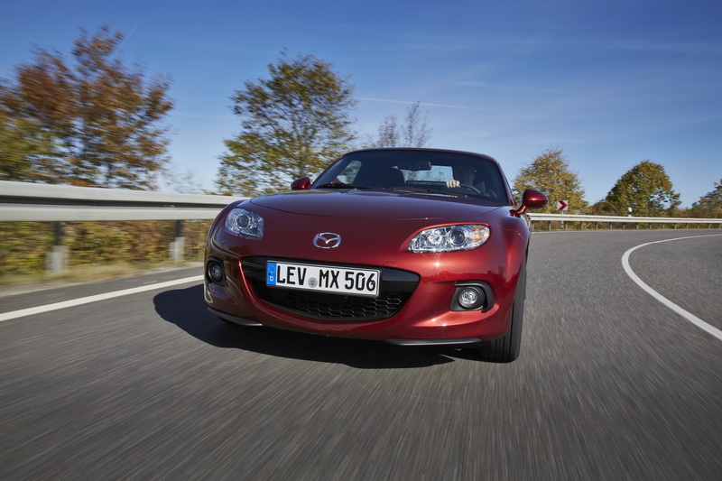 Mazda_MX-5_RCoupe_Facelift_2012_action_28__jpg300