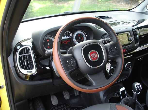 El interior del Fiat 500L Trekking - Novedades de coches El interior del Fiat 500L Trekking - Novedades de coches