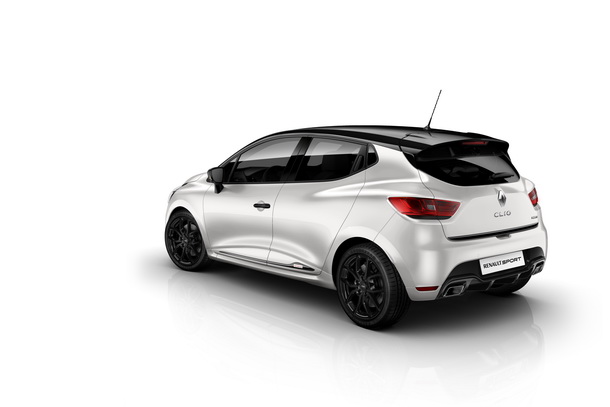 Renault Clio R.S. 200 EDC Monaco GP three-quarters rear,Tibor wheels © Renault Marketing – 3D Commerce