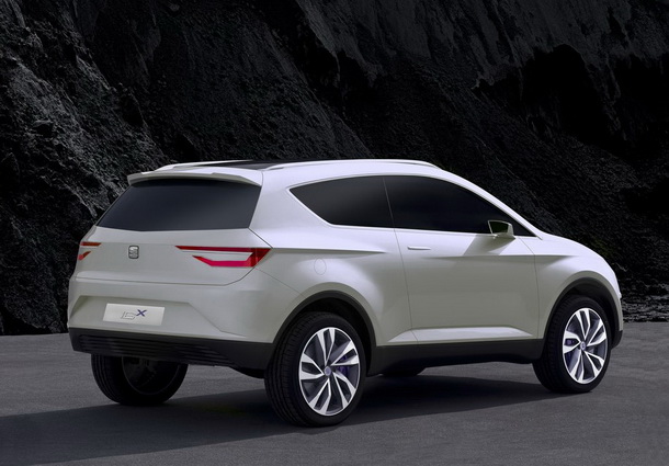 Seat-IBX_Concept_2011_1024x768_wallpaper_05