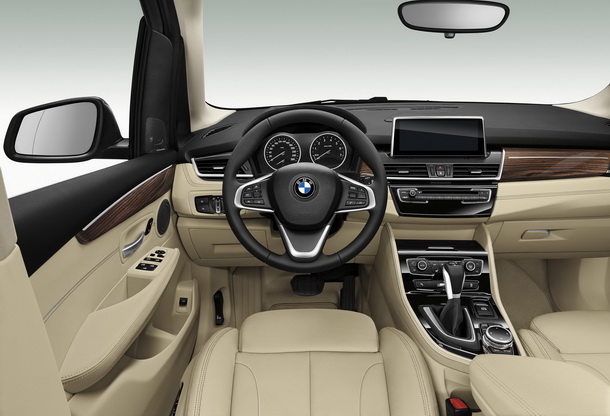 b_0_0_0_00_images_articulos_2014_02_febrero_14_bmw_2_interior_Bmw_active_tourer_1