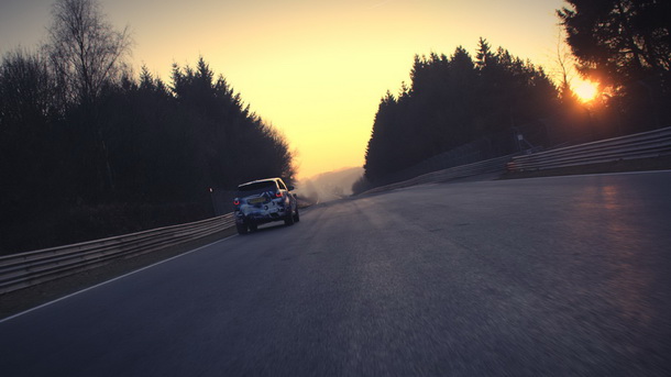 b_0_0_0_00_images_articulos_2014_07_julio_30_Range_Rover_SVR_fotos_Range_Rover_SVR_Nurburgring_02