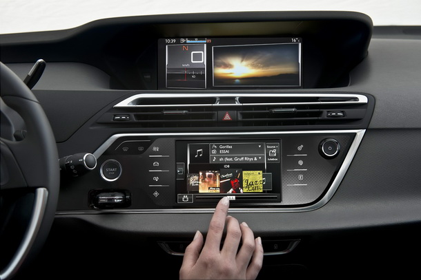 b_0_0_0_00_images_articulos_2014_08_agosto_01_Citroen_fotos_Citroen_C4_PICASSO_02