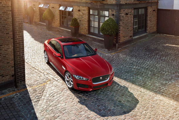 Jaguar XE S