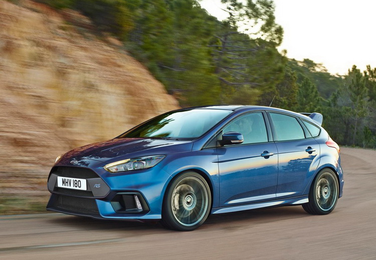 Ford-Focus_RS_2016_1024x768_wallpaper_06