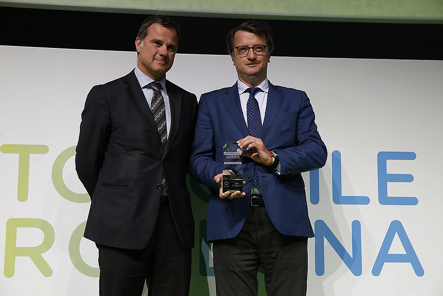 El Hyundai IONIQ galardonado en los premios del Salón Automobile Barcelona 