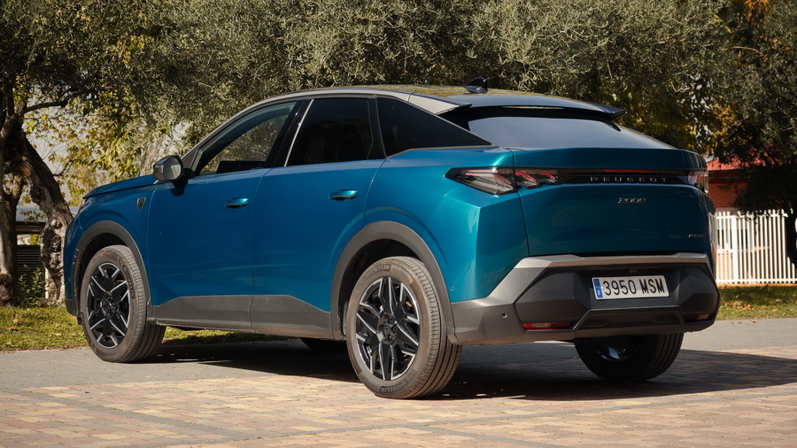 Peugeot 3008 Hybrid GT y 3008 Eléctrico GT dos formas de eficiencia dinámica
