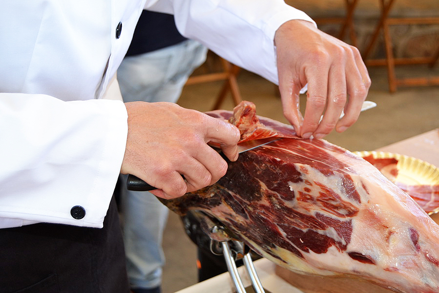 XXXV Edición del Salón del Jamón Ibérico y la Dehesa de Jerez de los Caballeros 