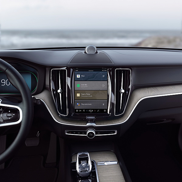 Volvo XC60 Ultra T6 AWD PHEV: Potencia híbrida, elegancia sueca