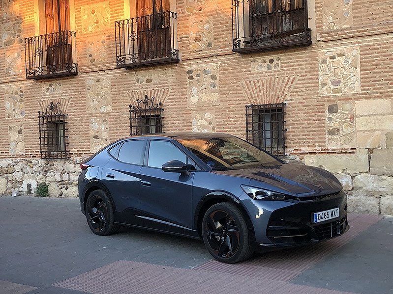 CUPRA Tavascan: SUV eléctrico que une pasión española y futuro sostenible