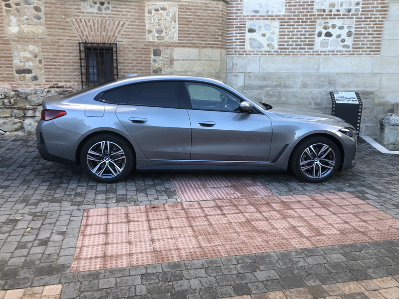 Prueba del BMW i4 eDrive35, deportividad eléctrica para el día a día