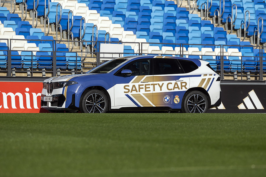 BMW iX3, nuevo Safety Car oficial del Real Madrid C.F.