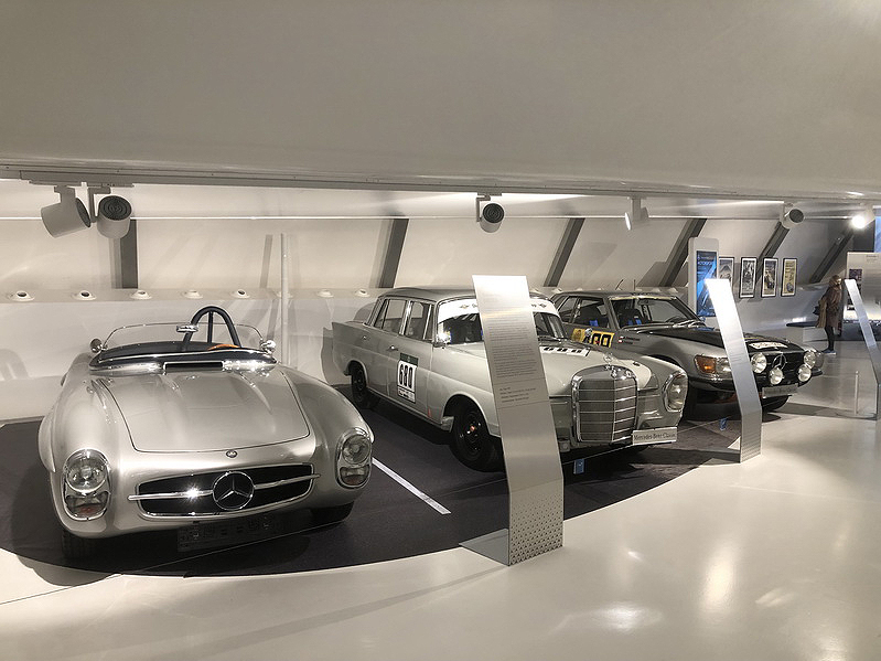 Las "Flechas de Plata" de Mercedes vuelan en el Mobility City de Zaragoza