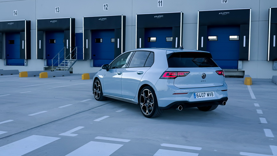 Probamos el Volkswagen Golf GTI 2.0 TSi 265cv.: "a never ending story"