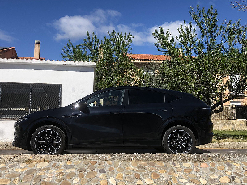 Probamos los XPeng G6 y G9: Los SUV´s estrella de carga ultra rápida