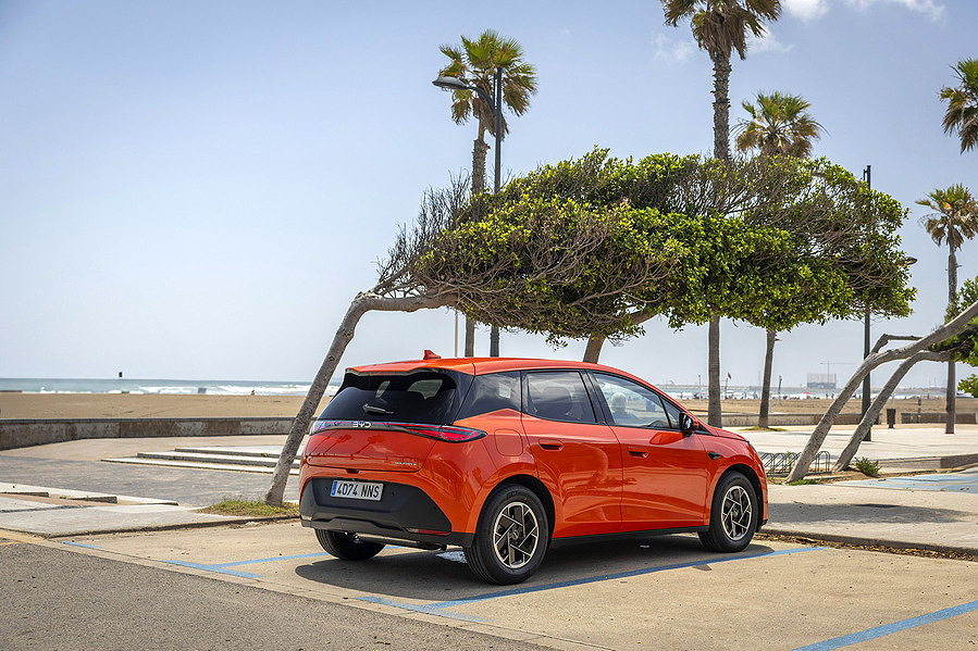 Nuevo BYD Dolphin G DM-i Híbrido Enchufable, llega el rey de la ciudad