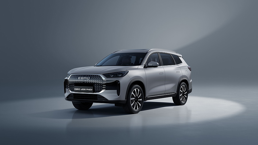 Nuevo EBRO s800 PHEV MY'27, misma autonomía pero más presencia y confort