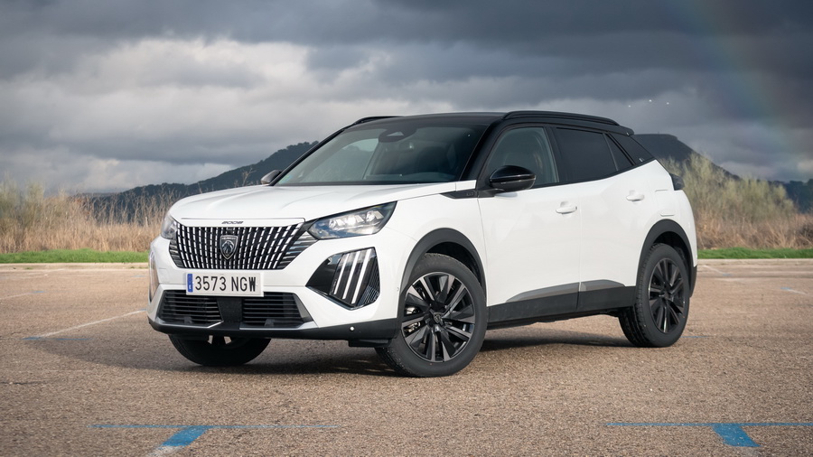 Especial Peugeot: 2008, 308 SW y 408 PHEV a prueba