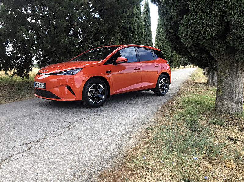 Al volante del nuevo BYD Dolphin G DM-i Boost: La ciudad SÍ es para mí