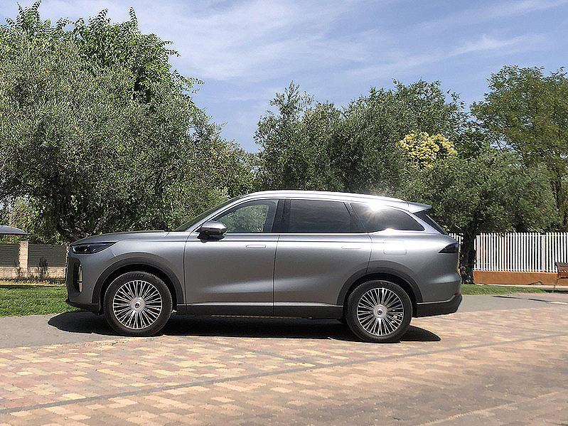 Al volante de los EBRO s700 PHEV y EBRO s900 PHEV: !qué recuerdos¡