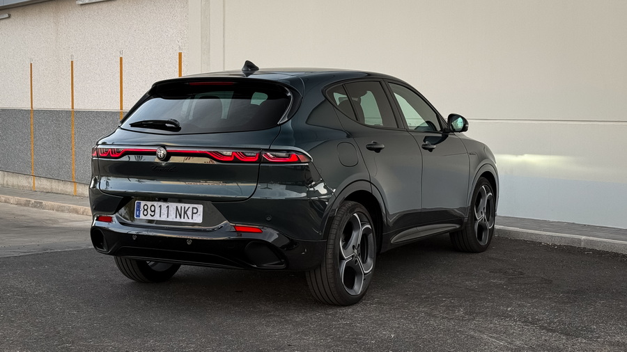 Al volante del Alfa Romeo Tonale Ibrida 175, el SUV que no olvida su ADN