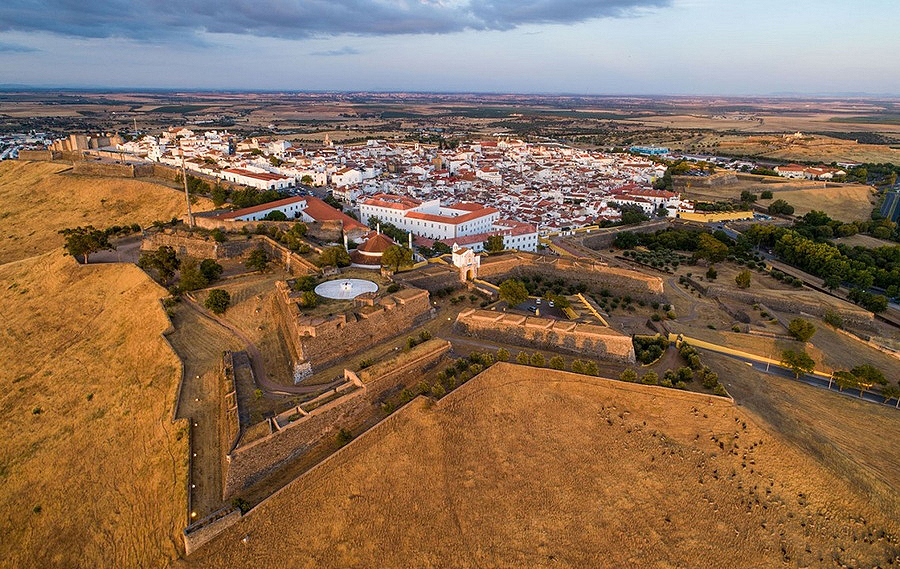 Hoteles en Elvas (Portugal), dos Vila Galé con mucha historia