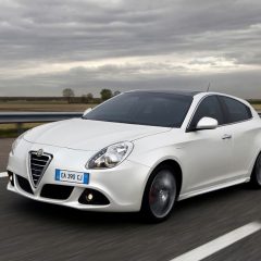 Campañas de Alfa Romeo para Julio y Agosto