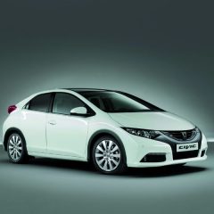 Honda comercializa 300 unidades más del Civic 40 Aniversario