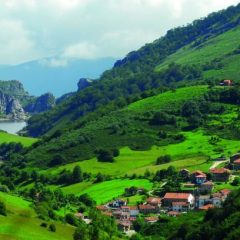 Cantabria – Escapada rural por los valles que miran al mar