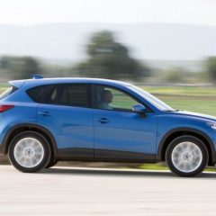Mazda consigue beneficios en 2013