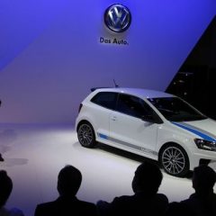 El Salón de Barcelona, bajo el milagro de la escasez y el matiz eléctrico