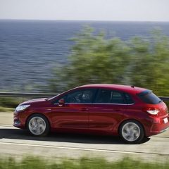 El mercado de turismos continúa subiendo