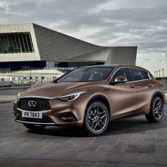 Infiniti Q30
