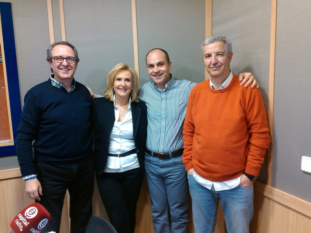 El equipo de Motor y Viajes con Manuel Rivas, jefe de prensa de Mazda y Nieves Herrero
