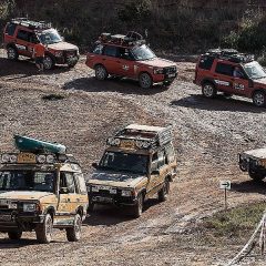 Land Rover Party ha celebrado el 70 Aniversario de la marca con un emblemático convoy