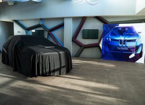 Ya hay precio para el nuevo BMW iX3 50 xDrive, un eléctrico “espacial”