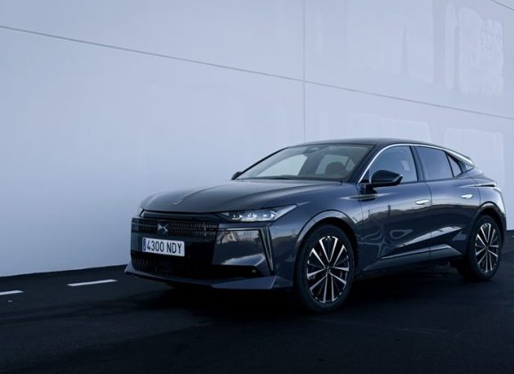 Probamos el nuevo DS Nº4 E-TENSE, cuando el diseño adquire alma