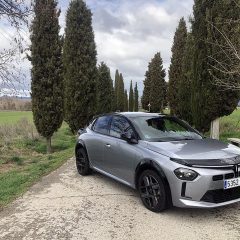 Prueba del nuevo Lancia Ypsilon Ibrida LX: el retorno del estilismo italiano