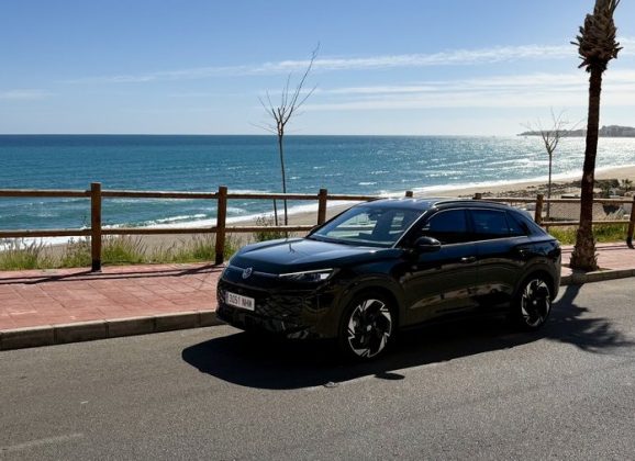 Prueba Volkswagen T-Roc R-Line 1.5 eTSI 150 CV DSG: no renuncia a nada