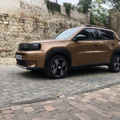 Prueba del Fiat Grande Panda Hybrid, uniendo nostalgia y tecnología