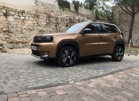 Prueba del Fiat Grande Panda Hybrid, uniendo nostalgia y tecnología