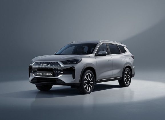 Nuevo EBRO s800 PHEV MY’27, misma autonomía pero más presencia y confort