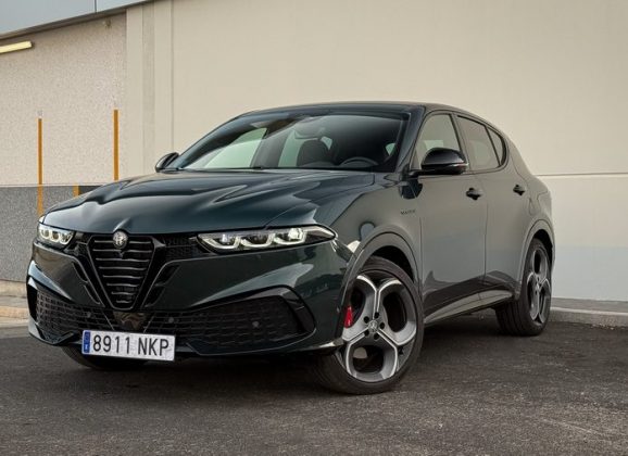 Al volante del Alfa Romeo Tonale Ibrida 175, el SUV que no olvida su ADN